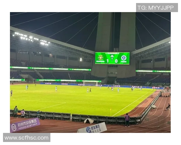 不出界的足球明星们如何在绿茵场上书写传奇人生