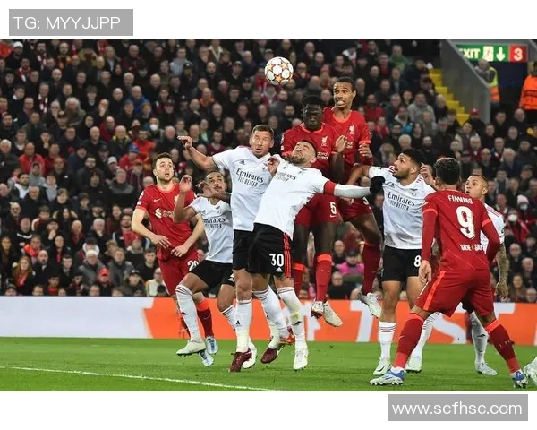 利物浦与曼城激战后球员与教练的精彩赛后采访回顾